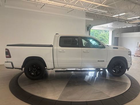 Used 2021 RAM 1500 Big Horn AWD/4WD image 2