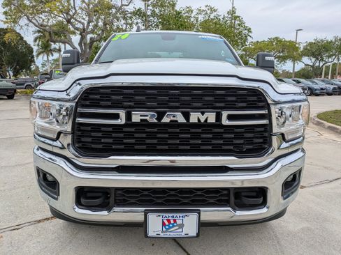 Used 2024 RAM 3500 Big Horn AWD/4WD image 8