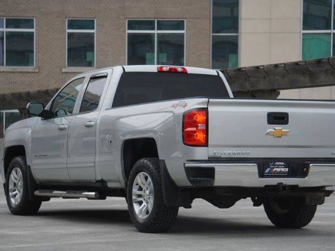 Used 2018 Chevrolet Silverado 1500 LT w/ All Star Edition AWD/4WD image 9