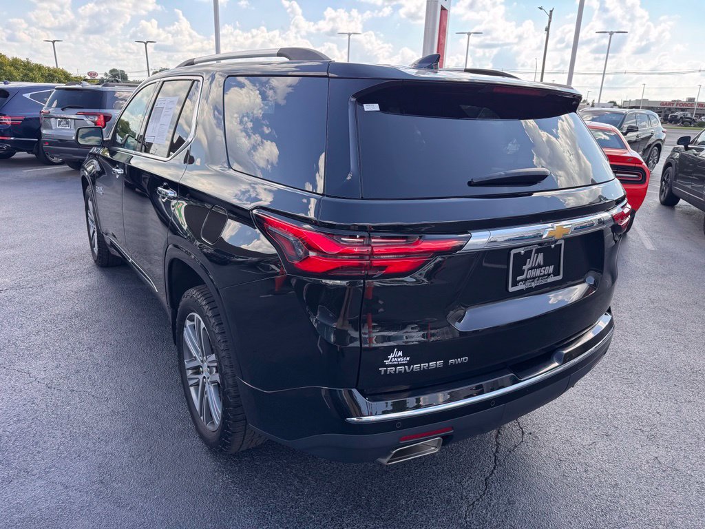 Used 2023 Chevrolet Traverse High Country AWD/4WD image 3