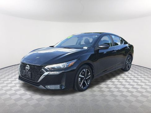 Used 2024 Nissan Sentra SV FWD image 3