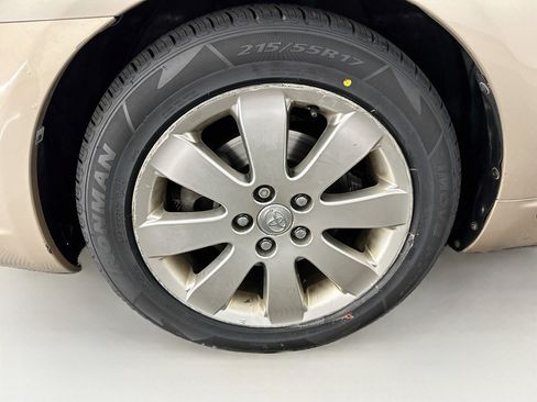 Used 2006 Toyota Avalon XLS FWD image 34