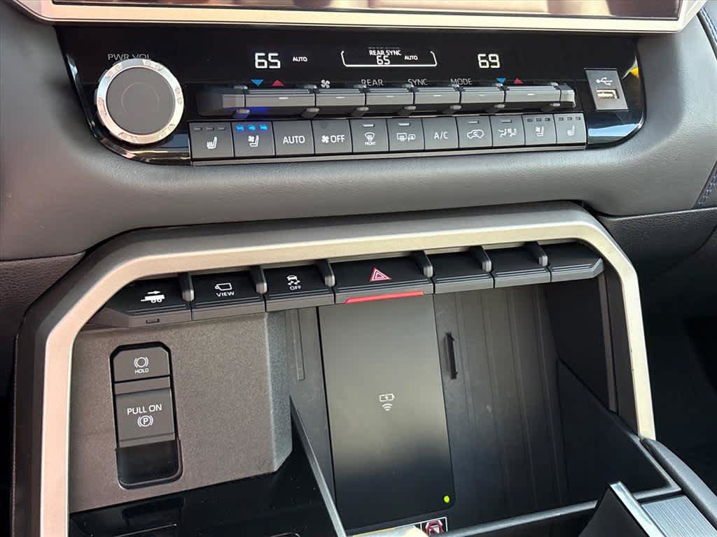 Used 2026 Toyota Sequoia Platinum AWD/4WD image 15