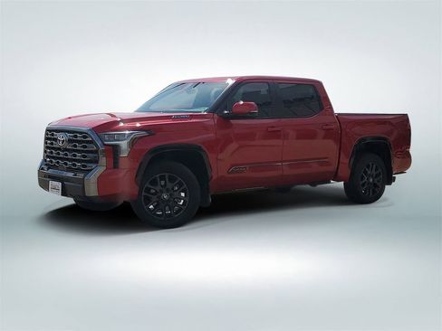 Used 2025 Toyota Tundra Platinum AWD/4WD image 1