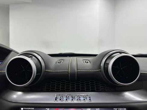Used 2019 Ferrari Portofino RWD image 73