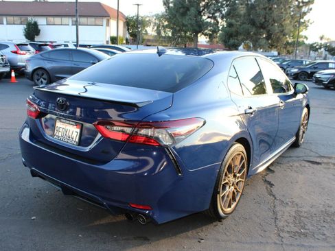 Used 2023 Toyota Camry SE image 8