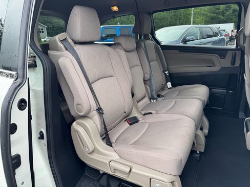 Used 2019 Honda Odyssey EX image 24
