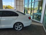 Used 2017 Volkswagen Jetta GLI image 4