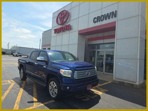 Used 2015 Toyota Tundra 4x4 CrewMax image 1