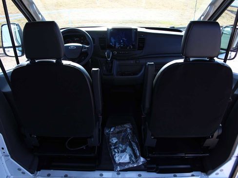 New 2024 Ford Transit 250 148 Medium Roof image 22