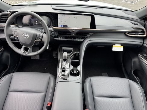 New 2026 Toyota Crown Signia AWD/4WD image 4