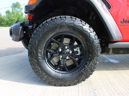 New 2026 Jeep Wrangler Unlimited Sport AWD/4WD image 30
