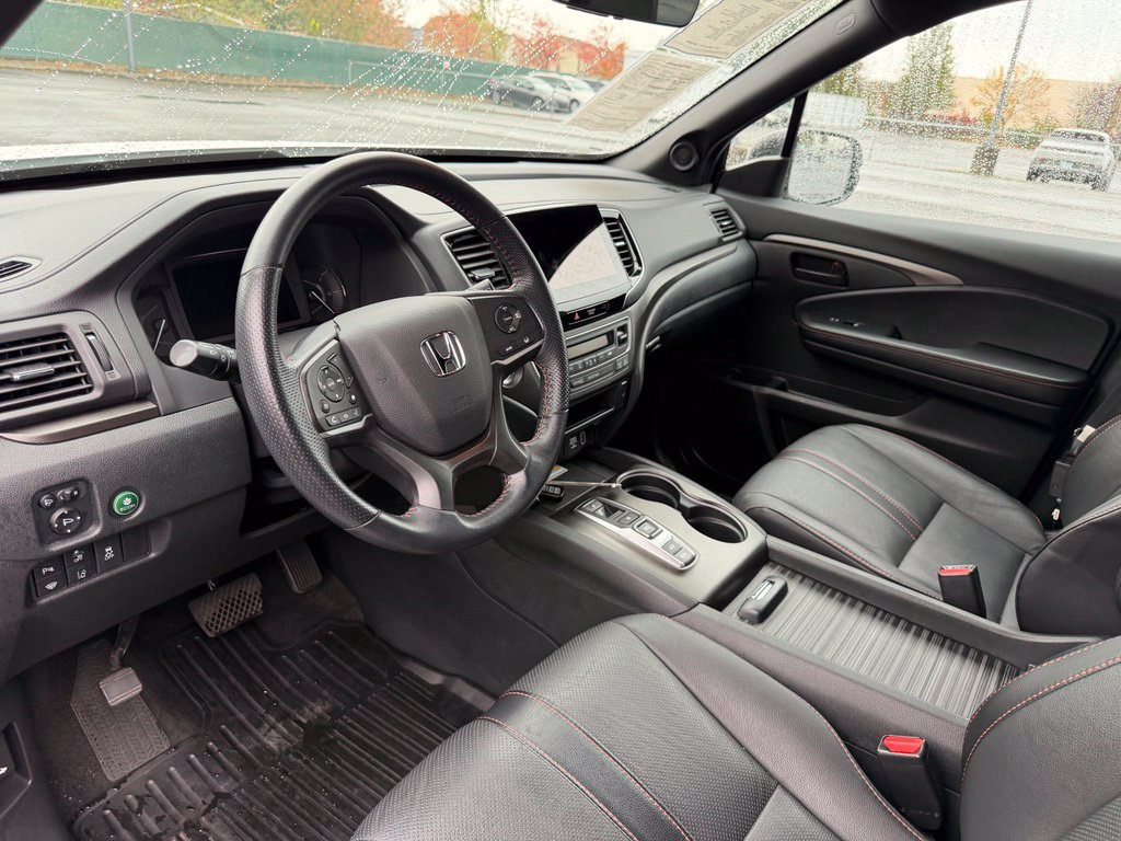 Used 2022 Honda Passport TrailSport image 16