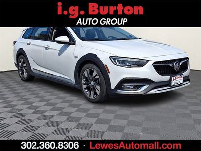 Used 2018 Buick Regal Essence w/ Driver Confidence Package #1