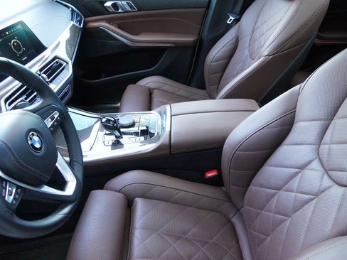 Used 2023 BMW X5 sDrive40i image 11