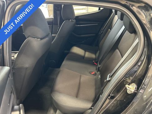 Used 2021 MAZDA MAZDA3 s image 6