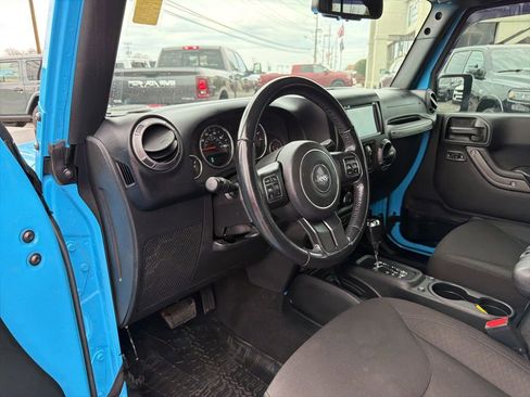 Used 2018 Jeep Wrangler Unlimited Sport S AWD/4WD image 27