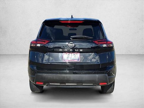 Used 2025 Nissan Rogue SV AWD/4WD image 7