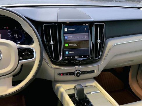 Used 2023 Volvo XC60 B5 Plus w/ Climate Package image 7