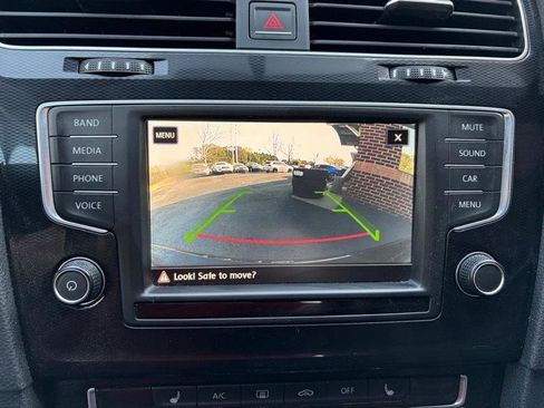 Used 2017 Volkswagen GTI S image 21