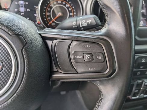 Used 2021 Jeep Gladiator Sport AWD/4WD image 34