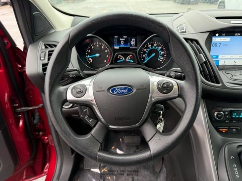 Used 2016 Ford Escape SE w/ Equipment Group 201A AWD/4WD image 12