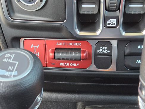 New 2026 Jeep Gladiator Sport image 16