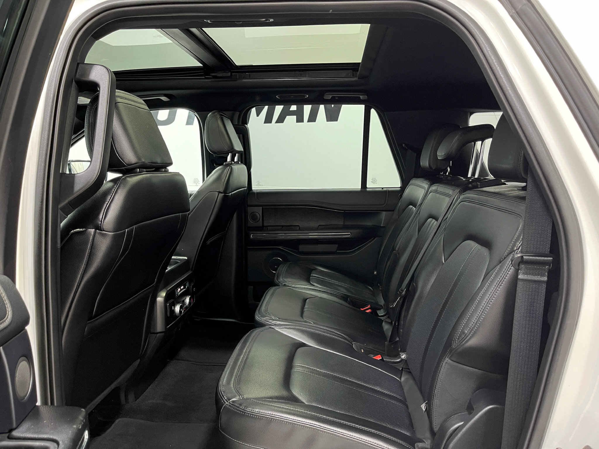 Used 2021 Ford Expedition Max Limited AWD/4WD image 30
