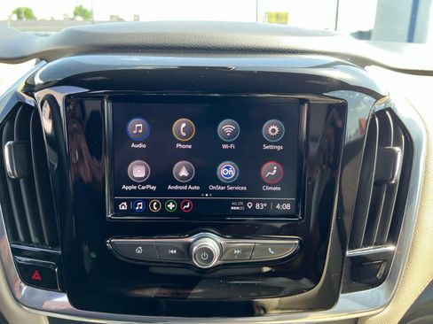 Used 2023 Chevrolet Traverse LS FWD image 32