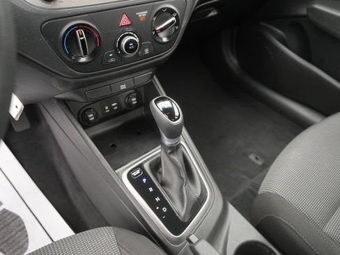 Used 2018 Hyundai Accent SE image 27