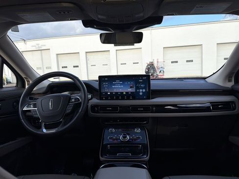 Certified 2023 Lincoln Nautilus Reserve w/ Equipment Group 201A image 18