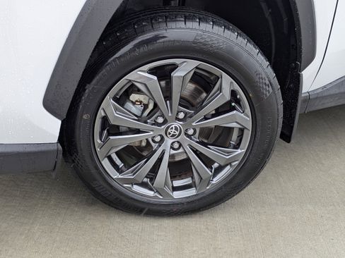 Used 2024 Toyota RAV4 Limited w/ Advanced Technology Package AWD/4WD image 9