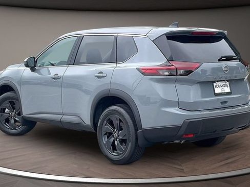 New 2026 Nissan Rogue SV FWD image 3