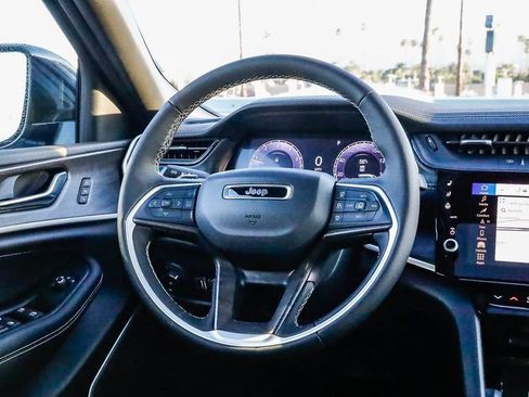 New 2026 Jeep Grand Cherokee L Limited AWD/4WD image 18