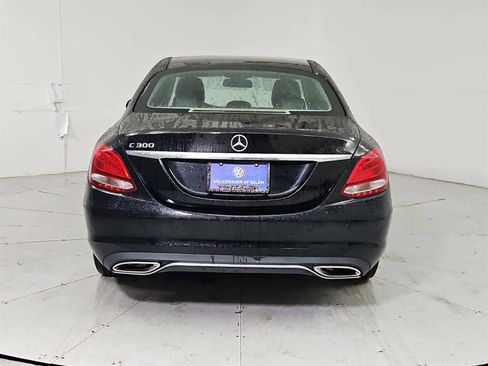 Used 2017 Mercedes-Benz C 300 Sedan image 5