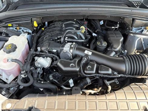 Used 2024 Jeep Grand Cherokee Summit AWD/4WD image 8