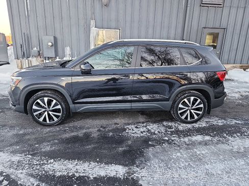 Used 2023 Volkswagen Taos SE image 7