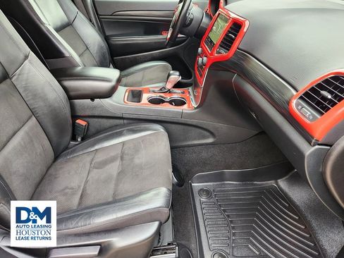 Used 2021 Jeep Grand Cherokee Laredo X image 21