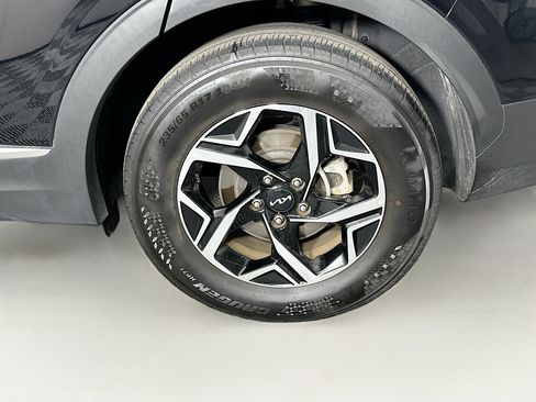 Used 2025 Kia Sportage LX FWD image 11