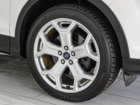 Used 2019 Ford Escape Titanium image 51