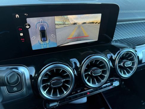 New 2026 Mercedes-Benz GLB 35 AMG 4MATIC image 17