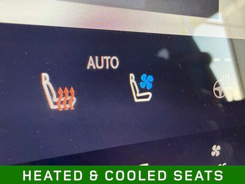 Used 2025 Lexus GX 550 w/ Accessory Package (32) AWD/4WD image 12