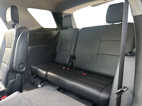 Used 2018 Chevrolet Traverse LT image 29