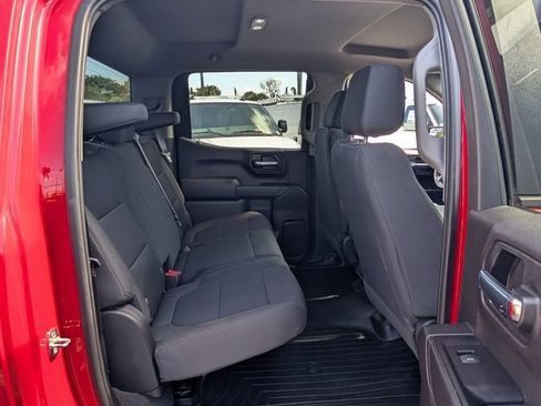 Used 2020 Chevrolet Silverado 1500 Custom w/ Custom Value Package image 17