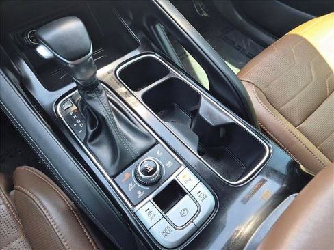 Used 2022 Kia Telluride SX w/ SX Prestige Package AWD/4WD image 18