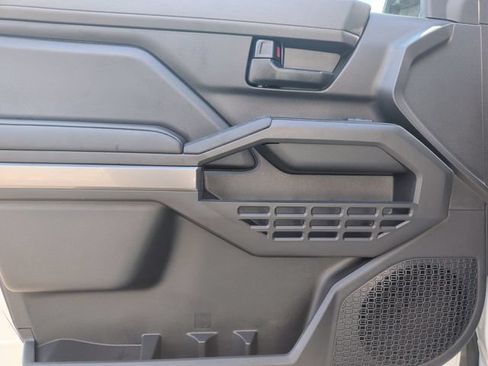 Used 2026 Toyota Tacoma SR5 RWD image 12