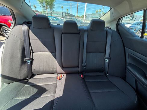 Used 2025 Nissan Altima 2.5 SV FWD image 38