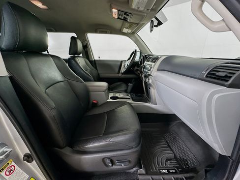 Used 2011 Toyota 4Runner SR5 image 28