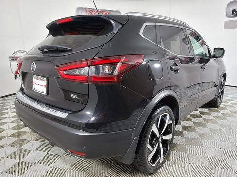 Used 2020 Nissan Rogue Sport SL w/ Premium Package image 5