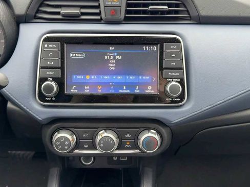 Used 2023 Nissan Versa SV image 12